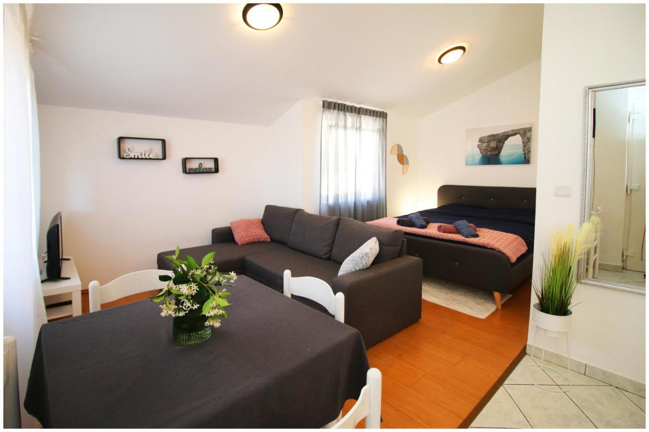 Studio Apartman Elena Primošten Zewnętrze zdjęcie